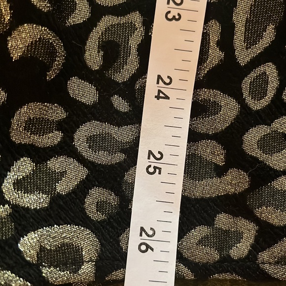 ✨Like New Gianni Bini Black & Gold Skirt✨ - Picture 3 of 5